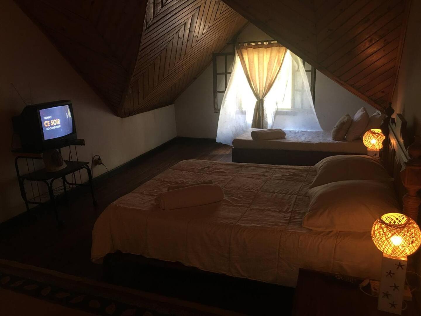 Le Fumoir Guest House Chambre Double Antananarivo Exterior photo