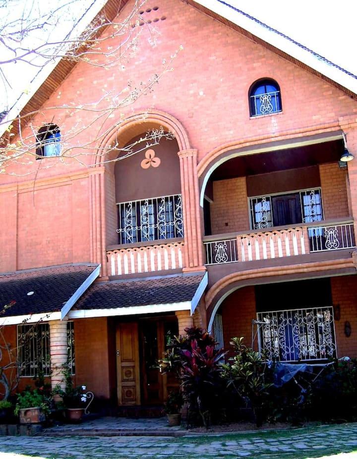 Le Fumoir Guest House Chambre Double Antananarivo Exterior photo